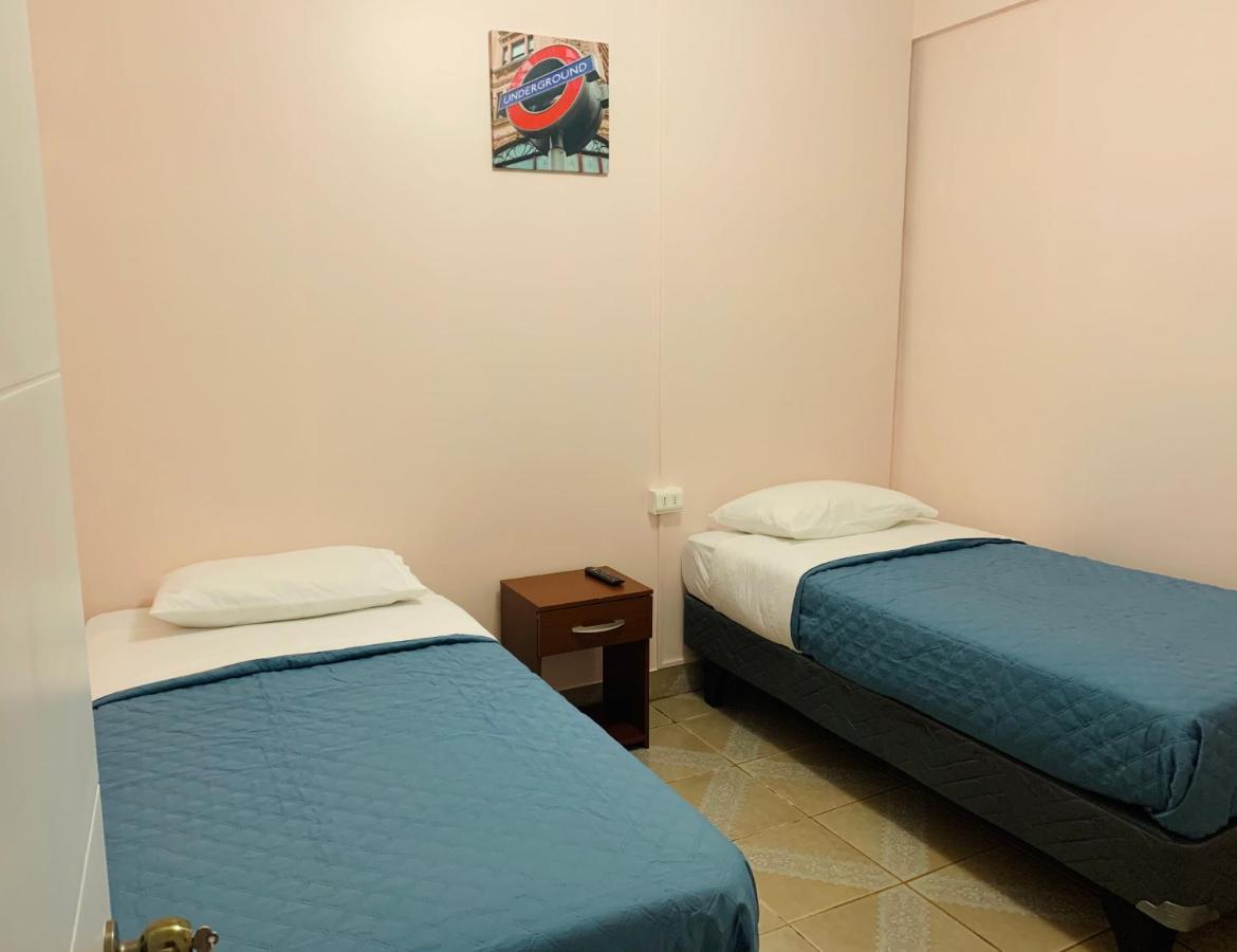 Hostal Iria Antofagasta Buitenkant foto