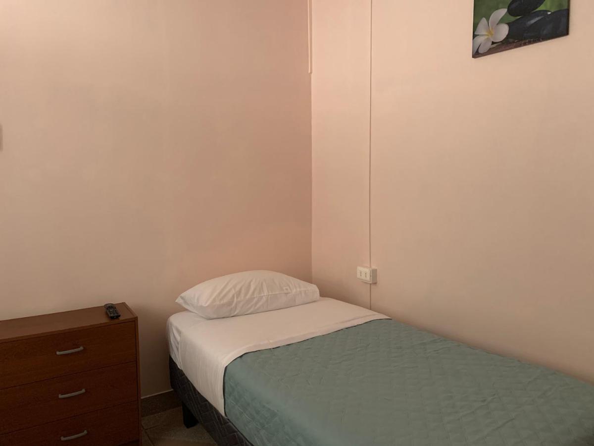 Hostal Iria Antofagasta Buitenkant foto