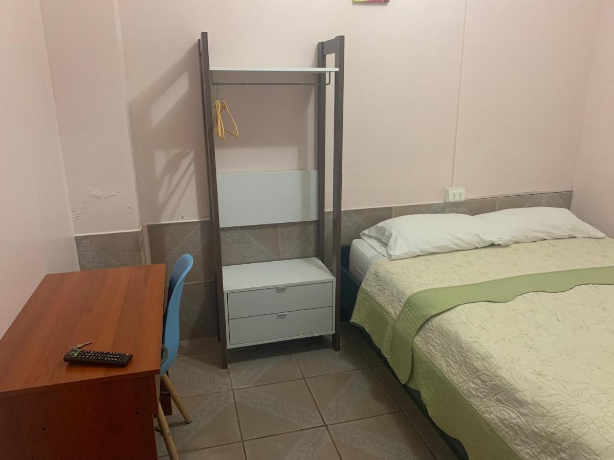 Hostal Iria Antofagasta Buitenkant foto